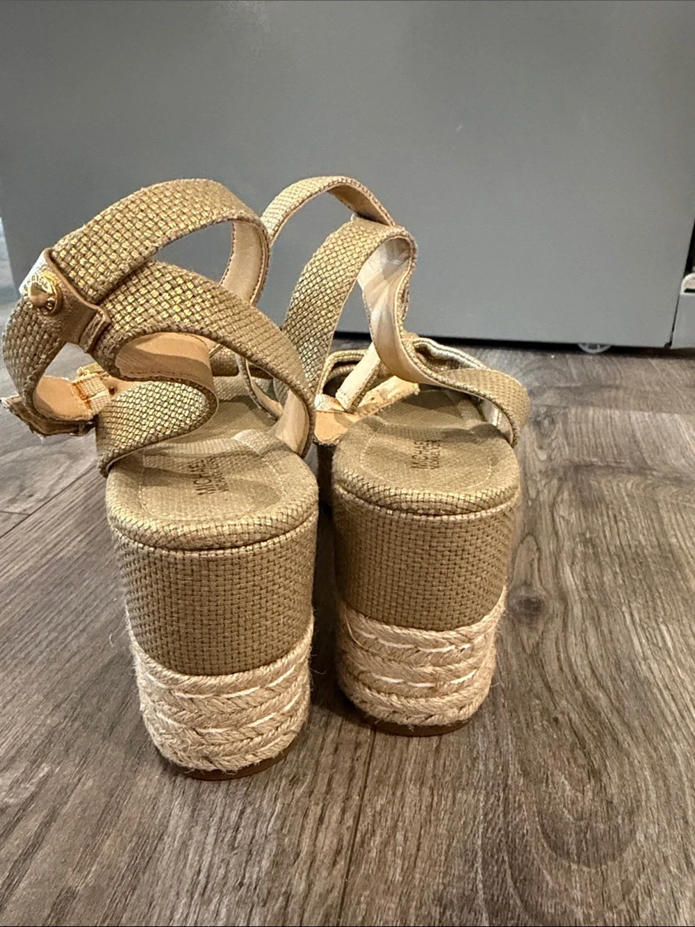 Michael Kors Maxwell Mid Wedge Sandals Sz 8.5